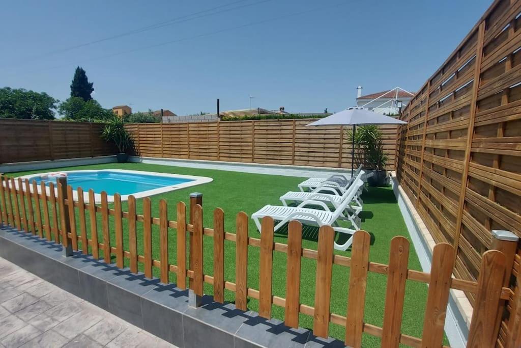 Chalet En El Aljarafe A 15 Min De Sevilla Ngoại thất bức ảnh